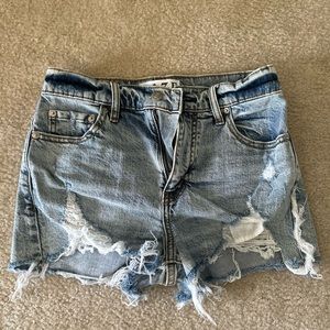 Daze Denim Troublemaker Light Wash Distressed High-Rise Cutoff Shorts size 24